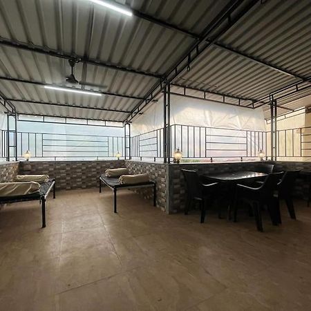 Condominium in Lonavala Esterno foto